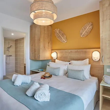 Hotel apartamentowy Odalys Riviera La Presqu'ile 4*