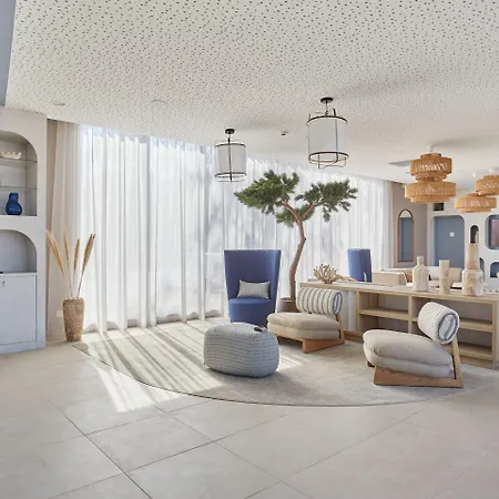 Hotel apartamentowy Odalys Riviera La Presqu'ile 4*